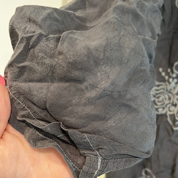 Johnny Was Gray Embroidered Blouse 👚 - Picture 3 of 13